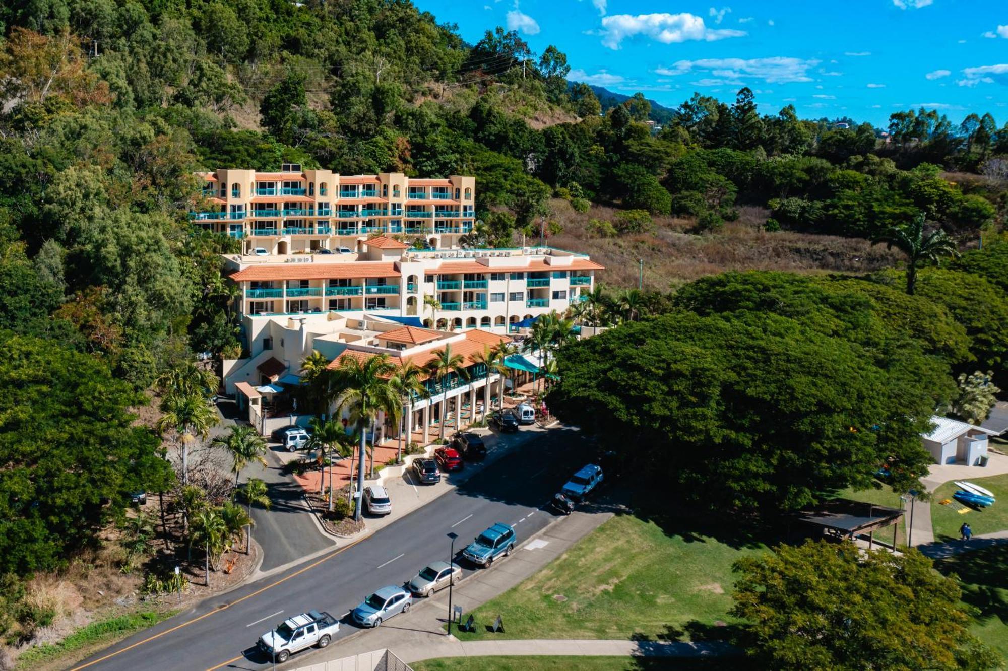 Shingley Beach Resort - Whitsundays Airlie Beach Exteriör bild